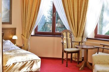 تختخواب و صبحانه Villa Bialka & Spa