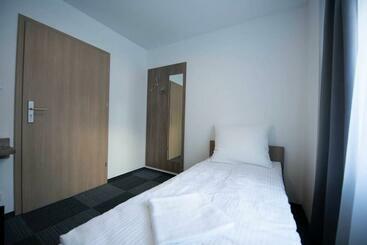 Hostel Sms