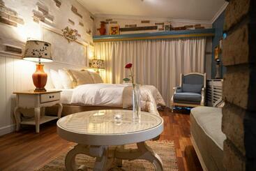 Paul S Fantasia Boutique Suites