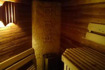 پانسیون Brydar With Sauna, Swimming Pool And Jacuzzi