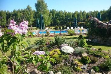 پانسیون Brydar With Sauna, Swimming Pool And Jacuzzi