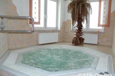 پانسیون Brydar With Sauna, Swimming Pool And Jacuzzi