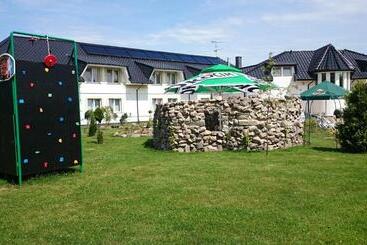 پانسیون Brydar With Sauna, Swimming Pool And Jacuzzi