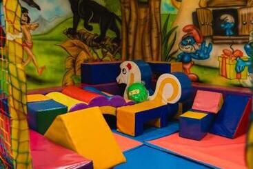 استراحتگاه Arena Slonca