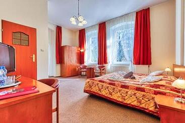 استراحتگاه Kaja Medical & Spa