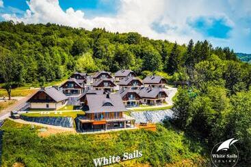 White Sails Solina
