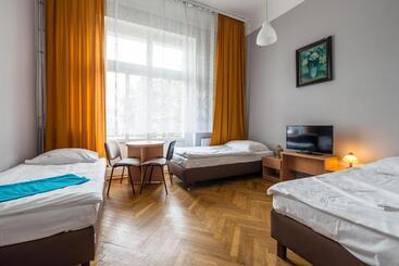 هاستل Savoy Wrocław