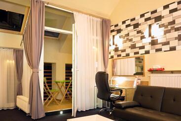 Aura   Hotel & Restaurant & Sauna