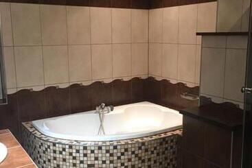 تختخواب و صبحانه Dask Resort