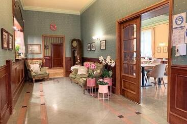 تختخواب و صبحانه Villa Antica
