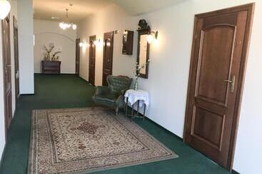 تختخواب و صبحانه Villa Antica