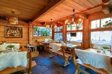 تختخواب و صبحانه Willa Monte Rosa