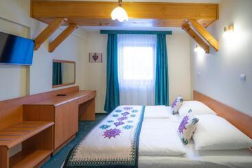 تختخواب و صبحانه Willa Monte Rosa