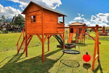 تختخواب و صبحانه Willa Swoboda Garden Spa