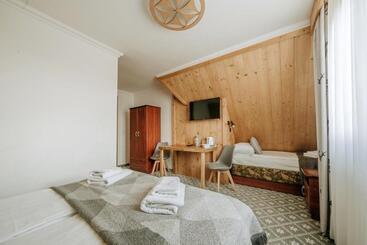 تختخواب و صبحانه Willa Swoboda Garden Spa