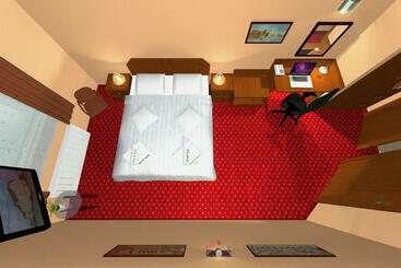Aura   Hotel & Restaurant & Sauna