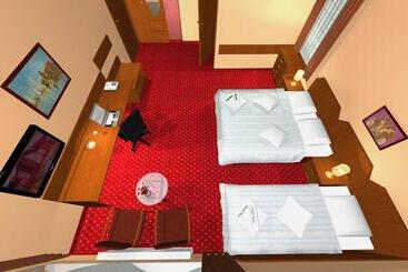 Aura   Hotel & Restaurant & Sauna