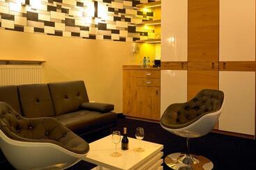 Aura   Hotel & Restaurant & Sauna