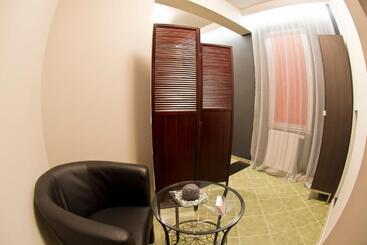 فندق Centrum