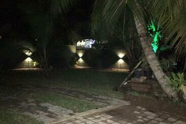 پانسیون Relax Inn Hikkaduwa