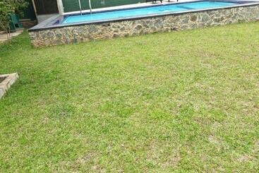 پانسیون Relax Inn Hikkaduwa