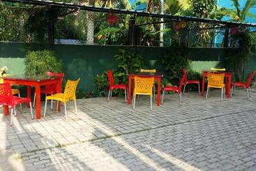 پانسیون Relax Inn Hikkaduwa
