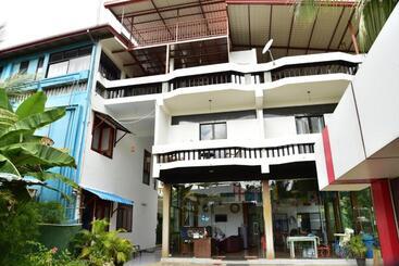 پانسیون Relax Inn Hikkaduwa