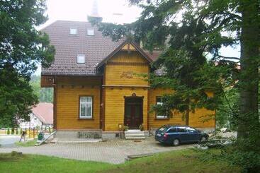 پانسیون Willa Nimfa Pokoje I Apartamenty W Centrum
