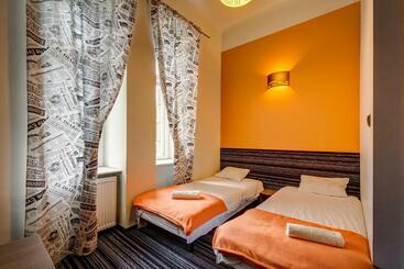 Planet Hostel