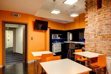Planet Hostel