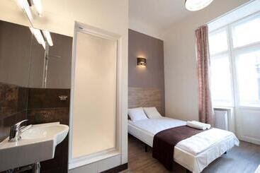 Planet Hostel