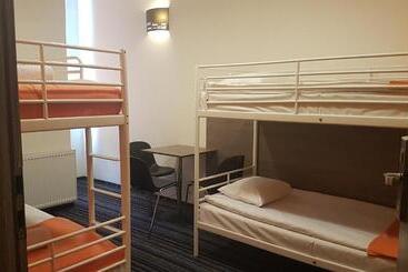 Planet Hostel