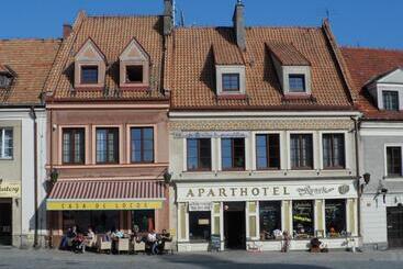 Rynek 16