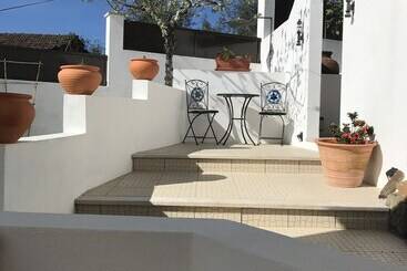 تختخواب و صبحانه Casa Da Oliveira
