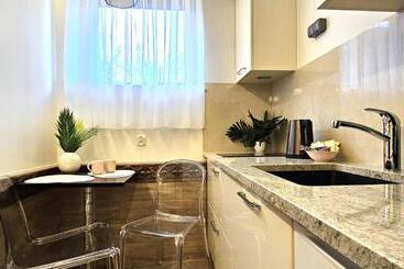 تختخواب و صبحانه Vip Apartamenty Chałubińskiego Apart