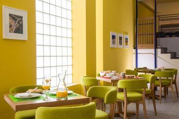 هتل Elounda Colour Apartments