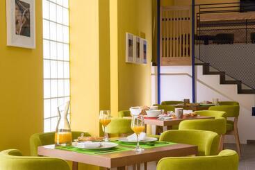 هتل Elounda Colour Apartments