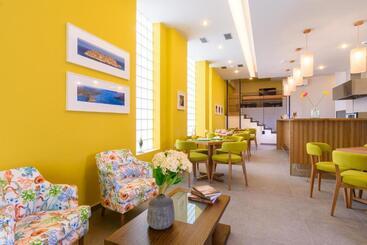 هتل Elounda Colour Apartments