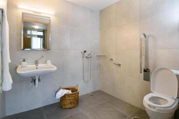 هتل Elounda Colour Apartments