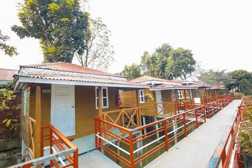 Shaira Garden Hotel & Resorts