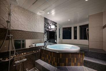 هتل Star Resort Aroma