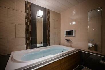 هتل Star Resort Aroma