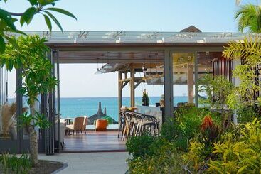 هتل Wonders Beach Boutique