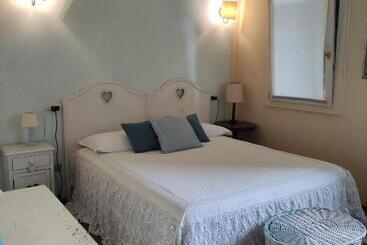 פנסיון Country House Casamiriam