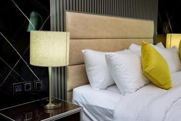 The Rn Hotels
