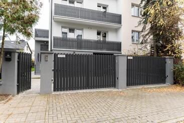 Uroczy, Przytulny Apartament Poddasze