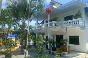 هاستل Villa Blue Lagoon