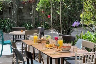 تختخواب و صبحانه Casa Skema   Garden