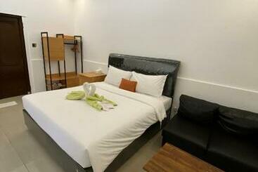 Chrome Hotel & Resort Solo
