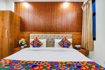 Fabhotel Grand Villa